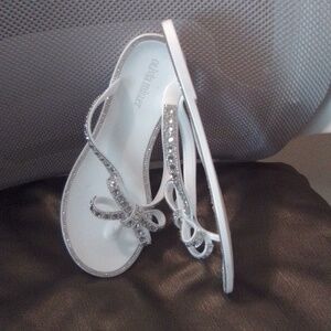 Olivia Miller, US size 8 white